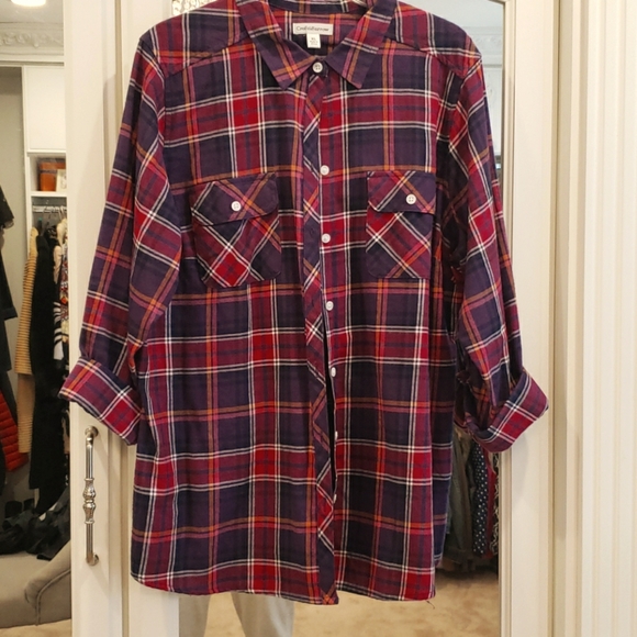 Red Plaid women's shirt. - Picture 5 of 7